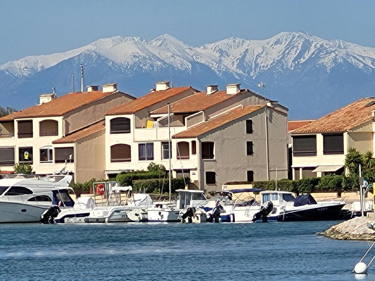Villa Aux Capellans Sur La Marina Pour 4 Personnes - Vue Marina - Parking - Plage A 5 Min A Pied سان سيبريان المظهر الخارجي الصورة