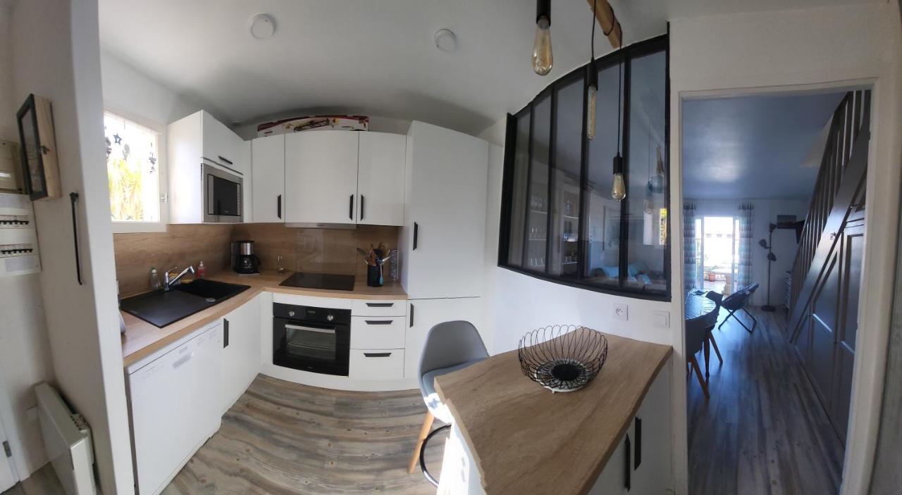 Villa Aux Capellans Sur La Marina Pour 4 Personnes - Vue Marina - Parking - Plage A 5 Min A Pied سان سيبريان المظهر الخارجي الصورة