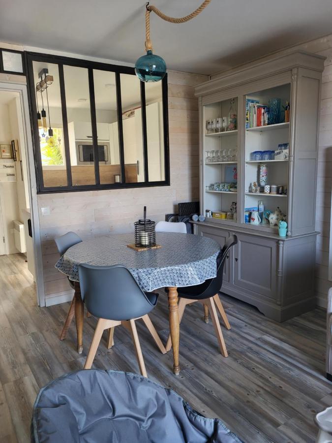Villa Aux Capellans Sur La Marina Pour 4 Personnes - Vue Marina - Parking - Plage A 5 Min A Pied سان سيبريان المظهر الخارجي الصورة
